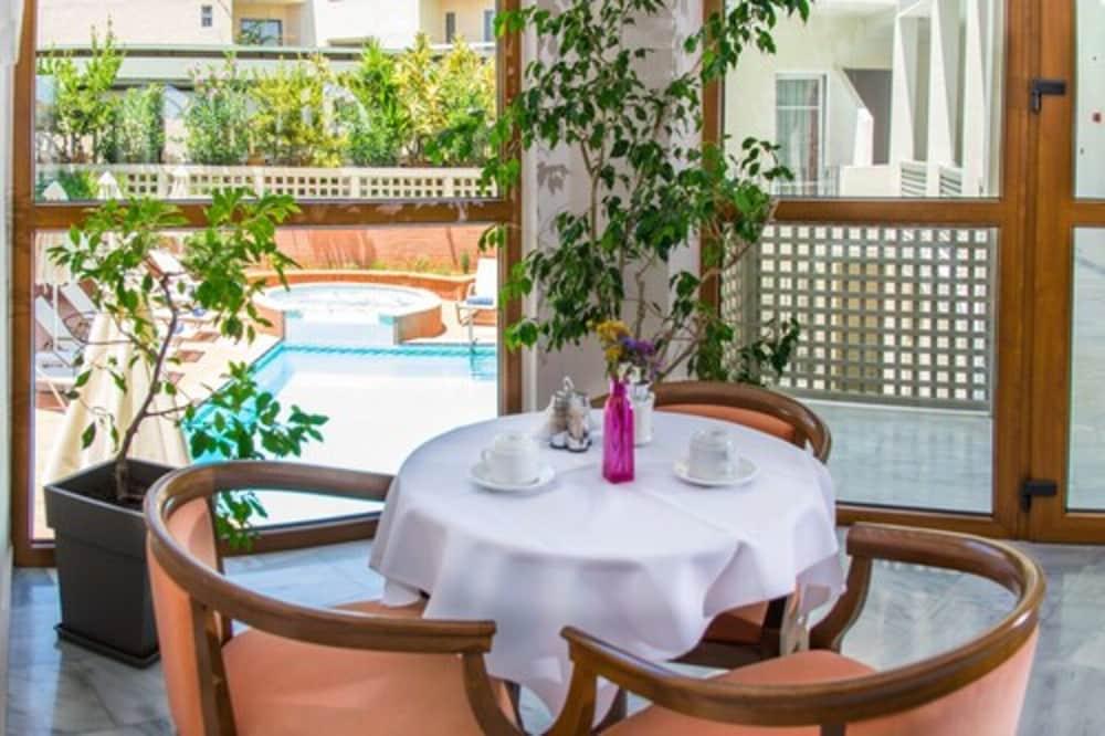 Anita Beach Hotel- Adults Only Rethymno Exteriör bild