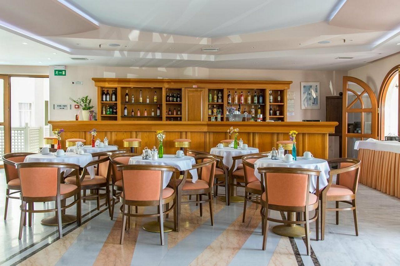 Anita Beach Hotel- Adults Only Rethymno Exteriör bild